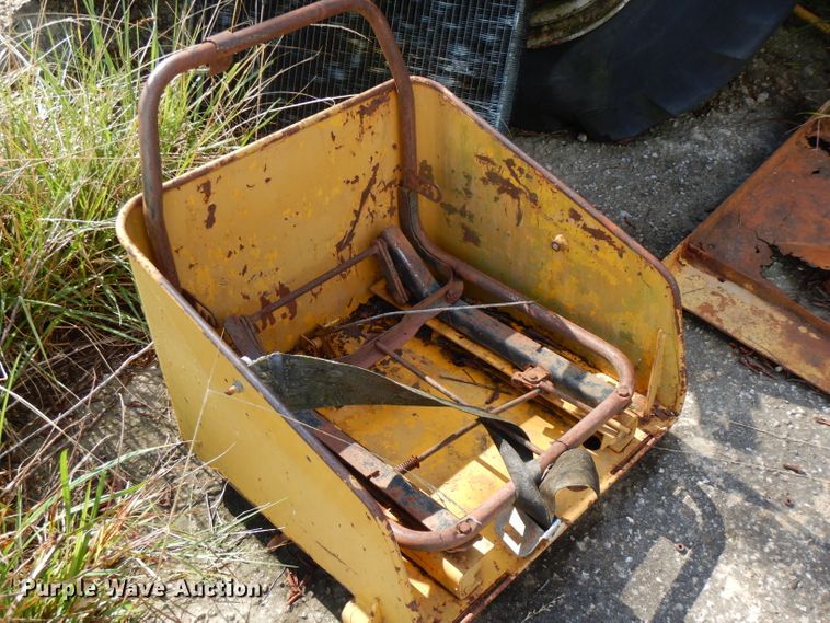 image for item FN9318 1972 Caterpillar 950  wheel loader
