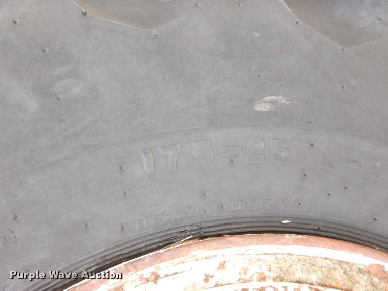 image for item FN9318 1972 Caterpillar 950  wheel loader