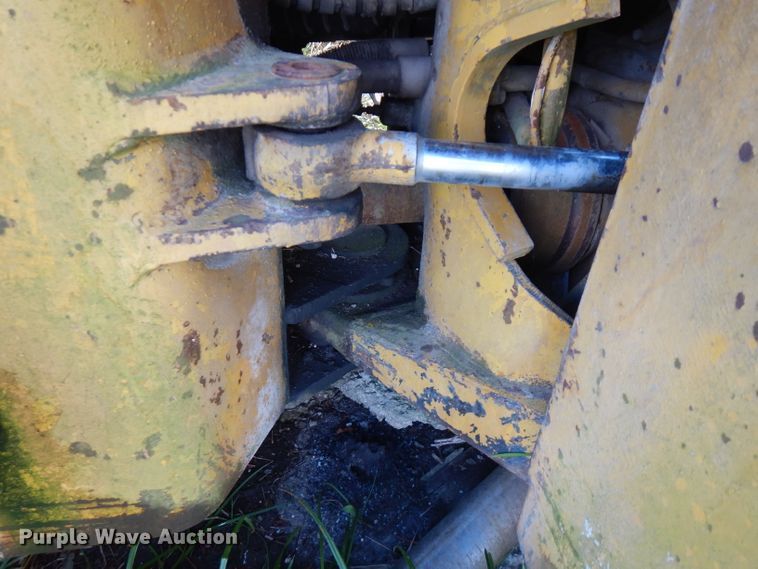 image for item FN9318 1972 Caterpillar 950  wheel loader