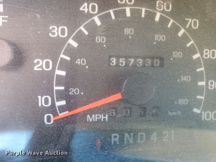 image for item FR9564 2006 Ford F650 Super Duty  truck cab and chassis