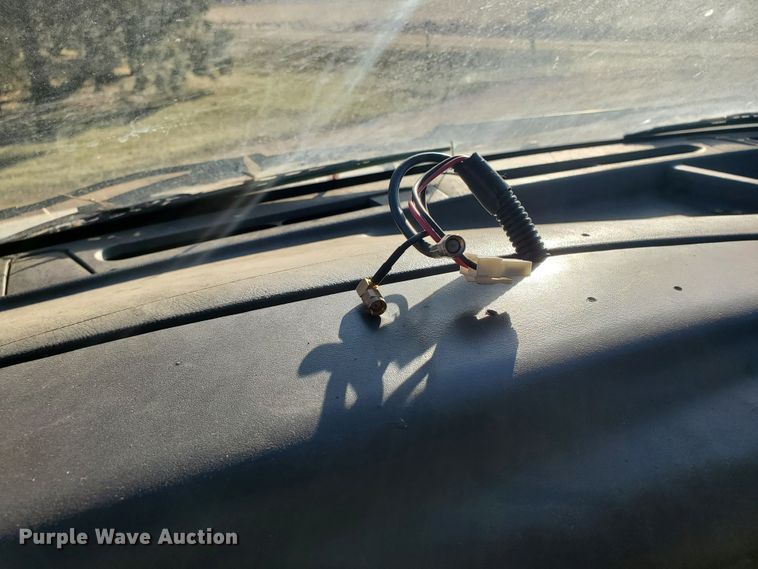 image for item FR9564 2006 Ford F650 Super Duty  truck cab and chassis