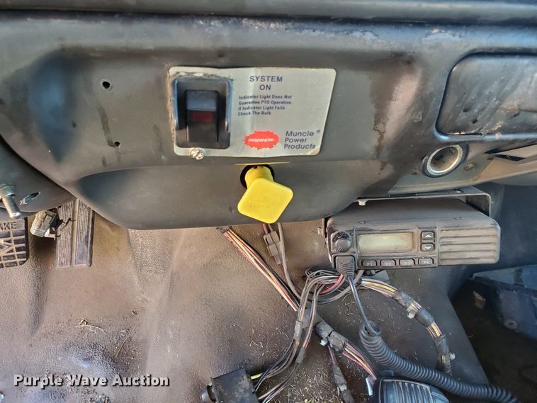 image for item FR9564 2006 Ford F650 Super Duty  truck cab and chassis