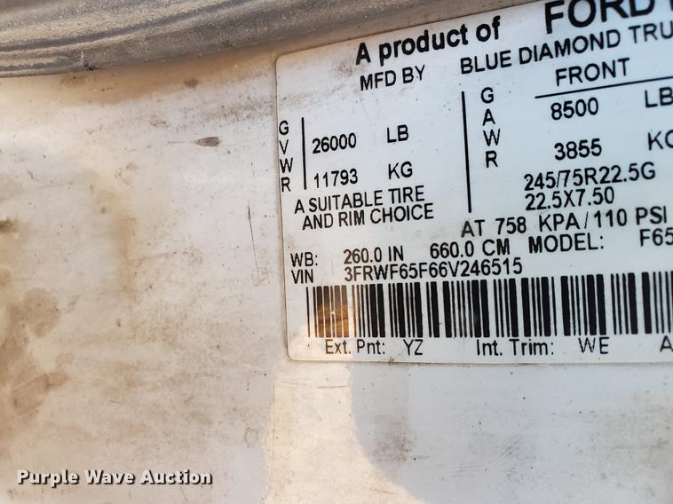 image for item FR9564 2006 Ford F650 Super Duty  truck cab and chassis