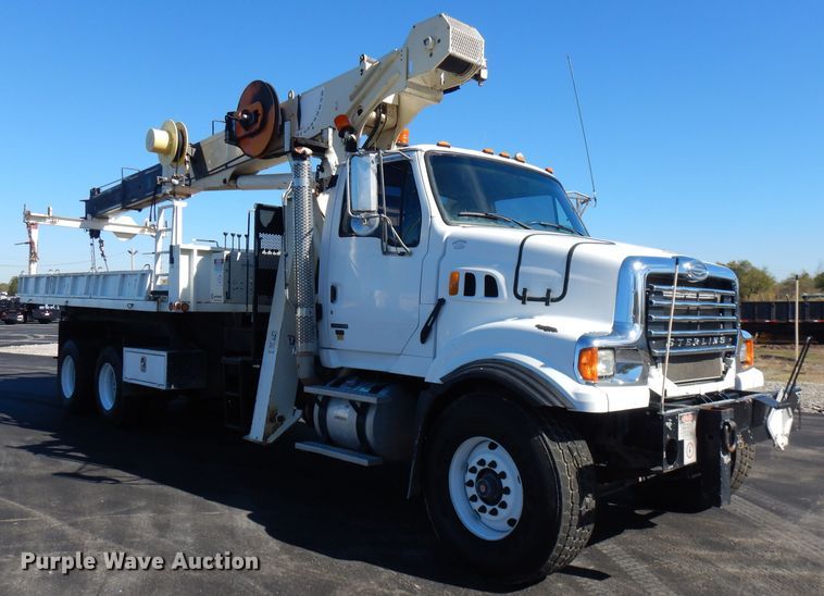 image for item FW9879 2009 Sterling L-Line  crane truck with dump bed