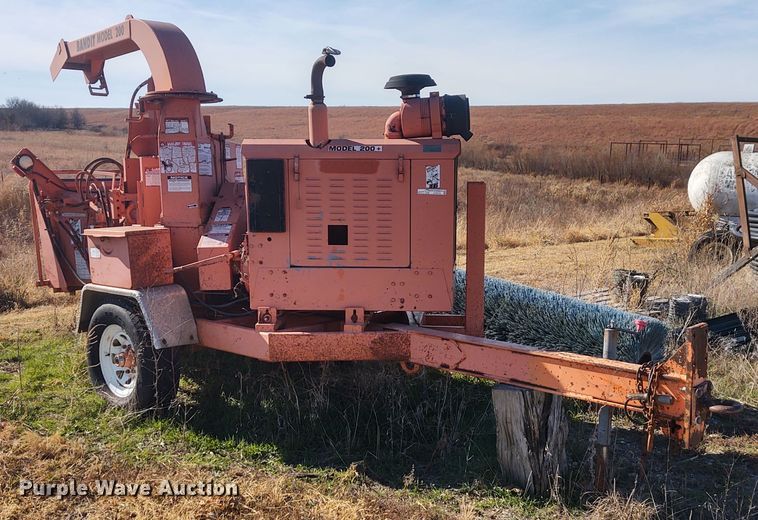image for item FY9773 2001 Brush Bandit 200+  wood chipper