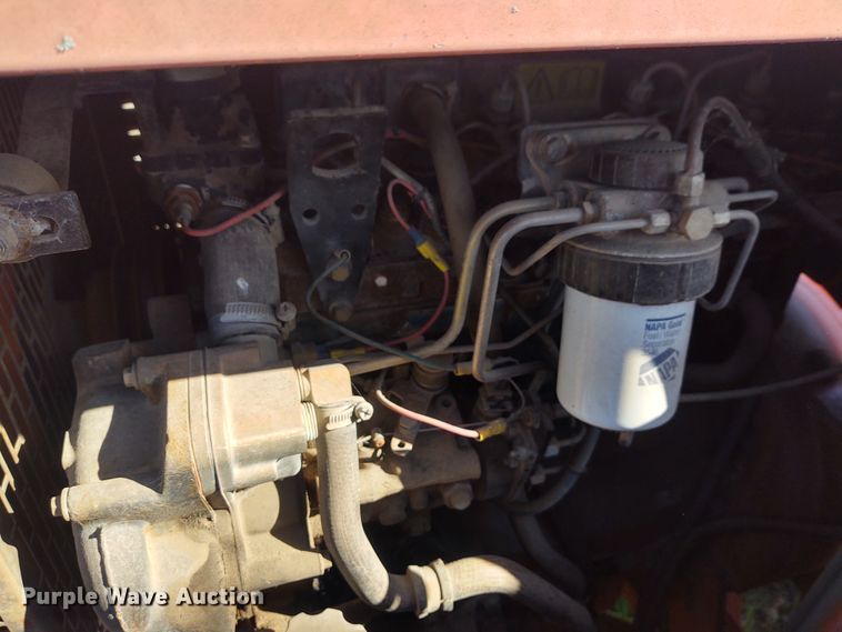 image for item FY9773 2001 Brush Bandit 200+  wood chipper