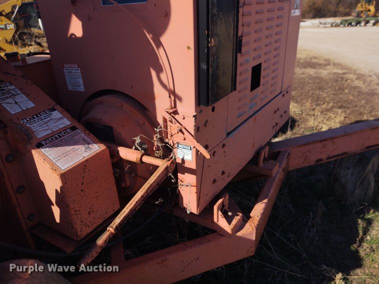 image for item FY9773 2001 Brush Bandit 200+  wood chipper