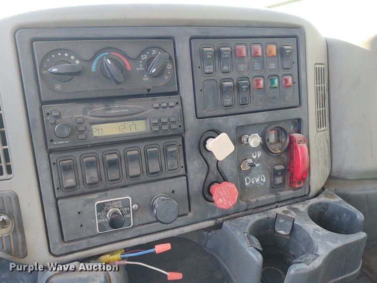 image for item FY9793 2009 International 7500  dump truck