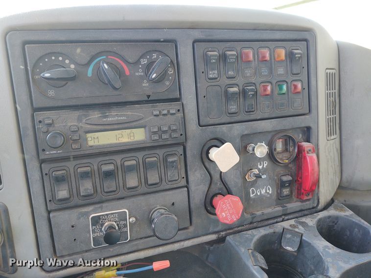 image for item FY9793 2009 International 7500  dump truck