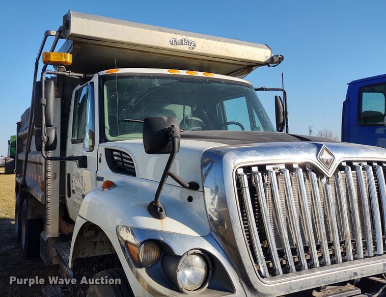 image for item FY9793 2009 International 7500  dump truck