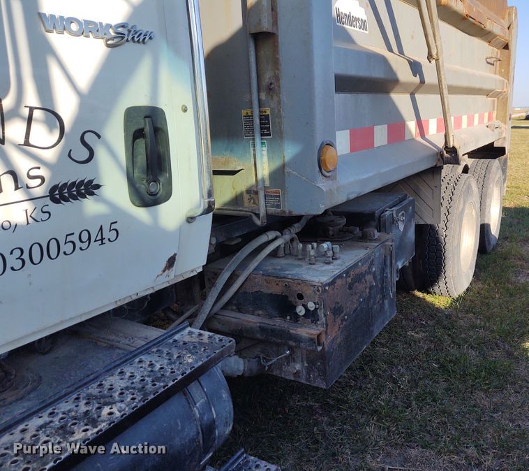 image for item FY9793 2009 International 7500  dump truck