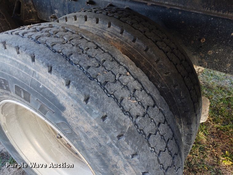 image for item FY9793 2009 International 7500  dump truck