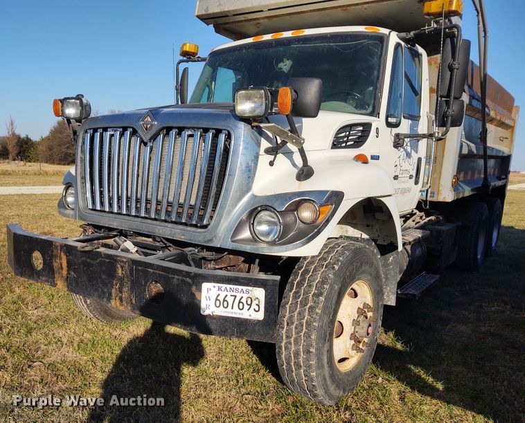image for item FY9794 2009 International 7500  dump truck
