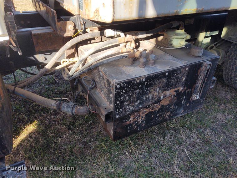 image for item FY9794 2009 International 7500  dump truck