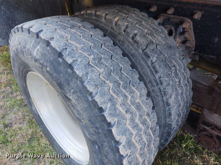 image for item FY9794 2009 International 7500  dump truck