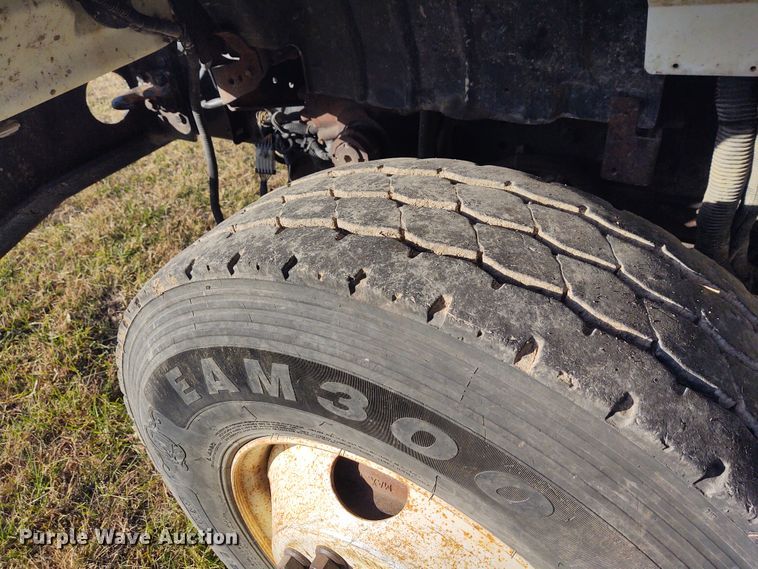 image for item FY9794 2009 International 7500  dump truck