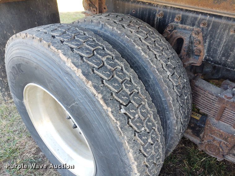 image for item FY9794 2009 International 7500  dump truck