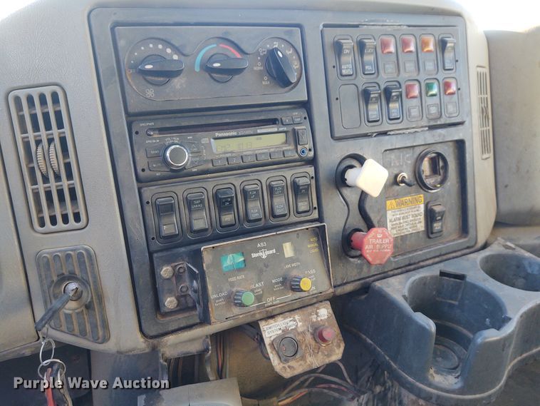 image for item FY9804 2009 International 7500  dump truck