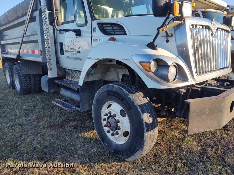 image for item FY9804 2009 International 7500  dump truck