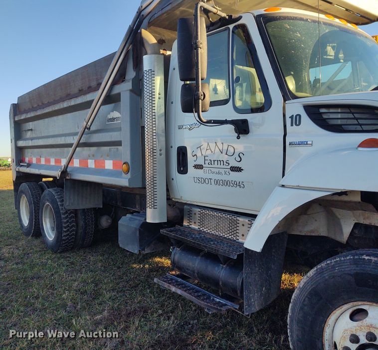 image for item FY9804 2009 International 7500  dump truck