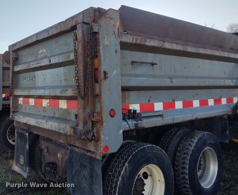 image for item FY9804 2009 International 7500  dump truck