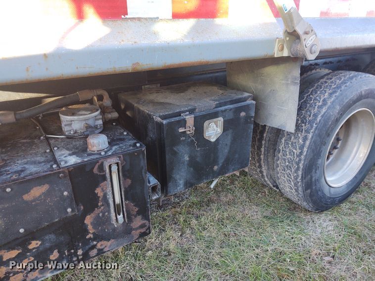 image for item FY9804 2009 International 7500  dump truck