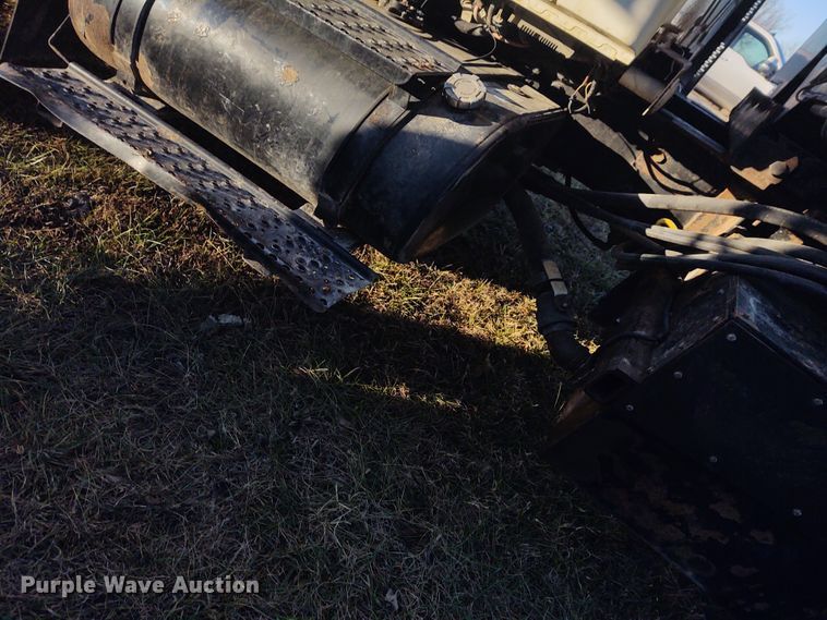 image for item FY9804 2009 International 7500  dump truck