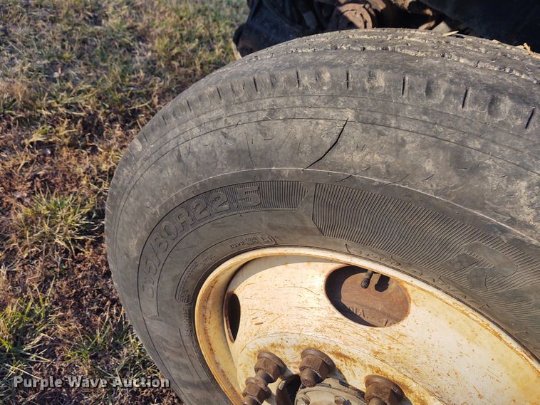 image for item FY9804 2009 International 7500  dump truck