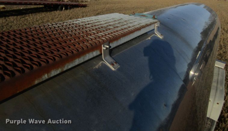 image for item GC9774 1975 Walker tank trailer