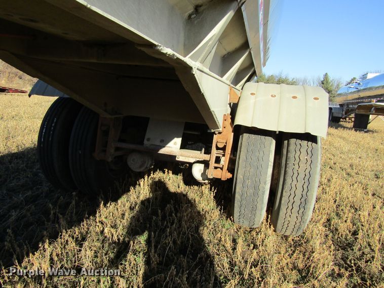 image for item GC9774 1975 Walker tank trailer