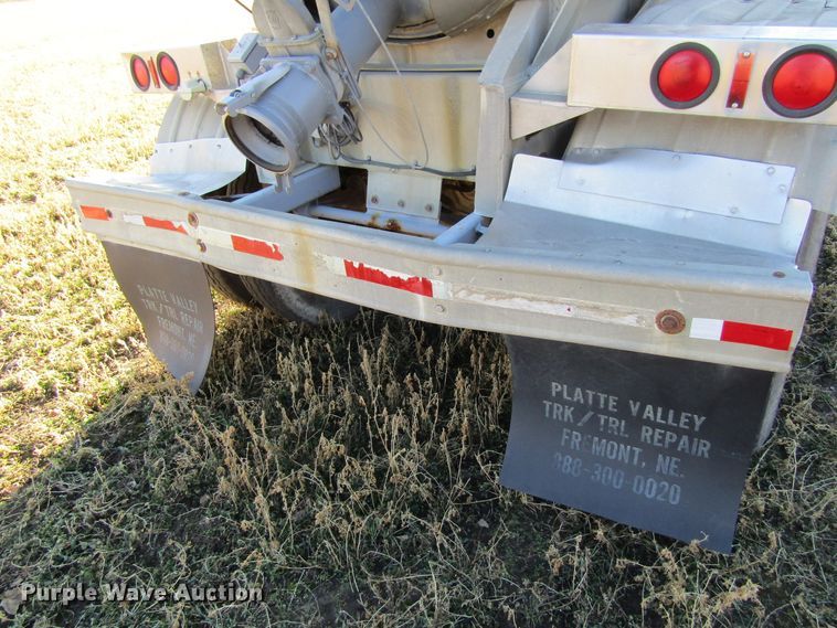 image for item GC9774 1975 Walker tank trailer