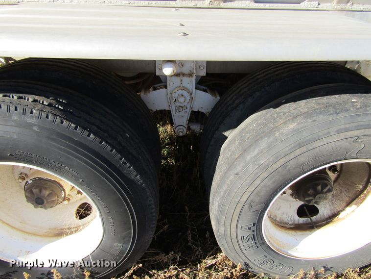 image for item GC9775 1986 Walker tank trailer