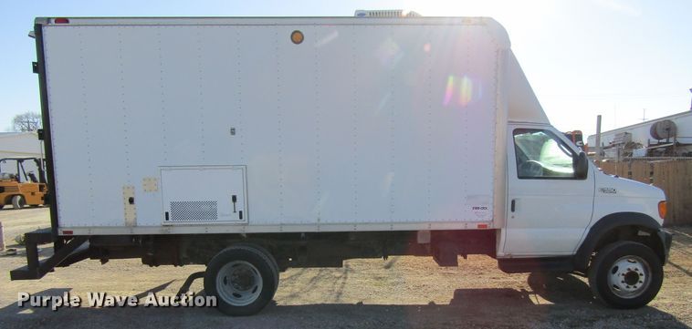 image for item GC9781 2003 Ford Econoline E550  sewer inspection truck