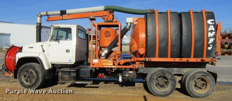 image for item GC9782 1996 Ford L8000  sewer jetter truck