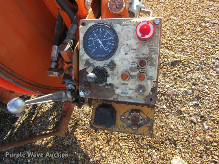 image for item GC9782 1996 Ford L8000  sewer jetter truck