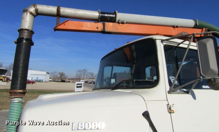 image for item GC9782 1996 Ford L8000  sewer jetter truck