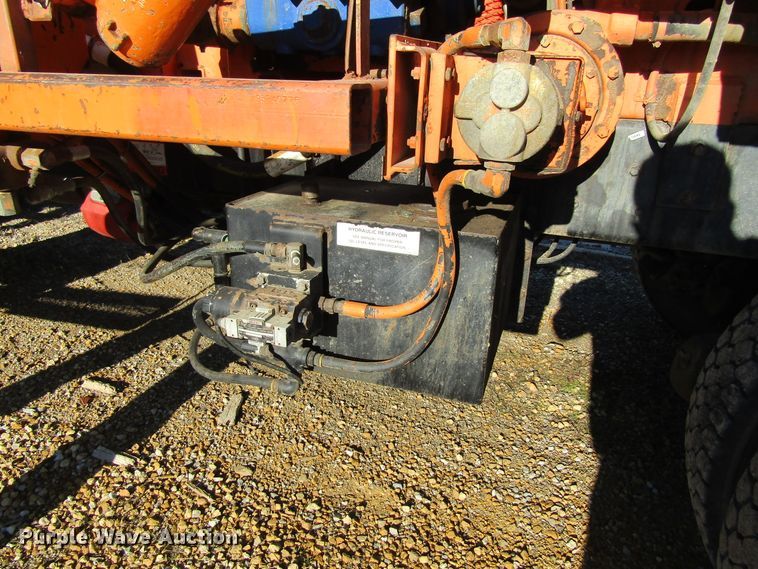 image for item GC9782 1996 Ford L8000  sewer jetter truck