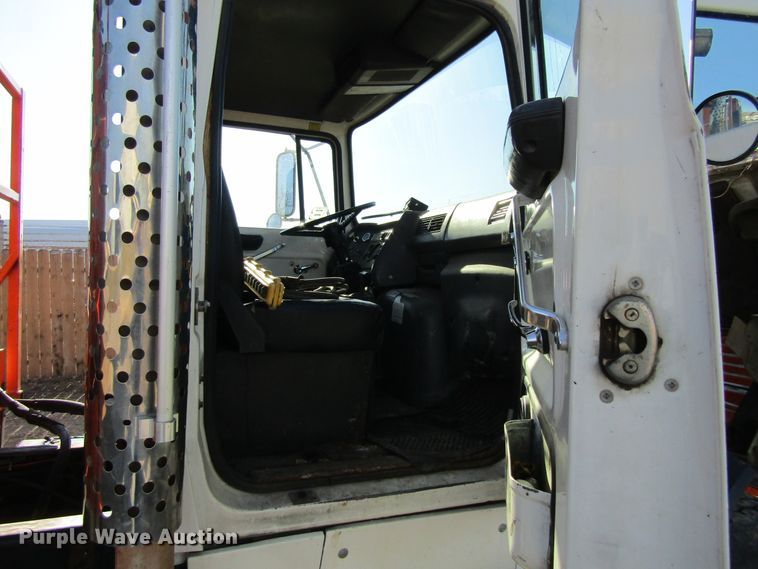 image for item GC9782 1996 Ford L8000  sewer jetter truck