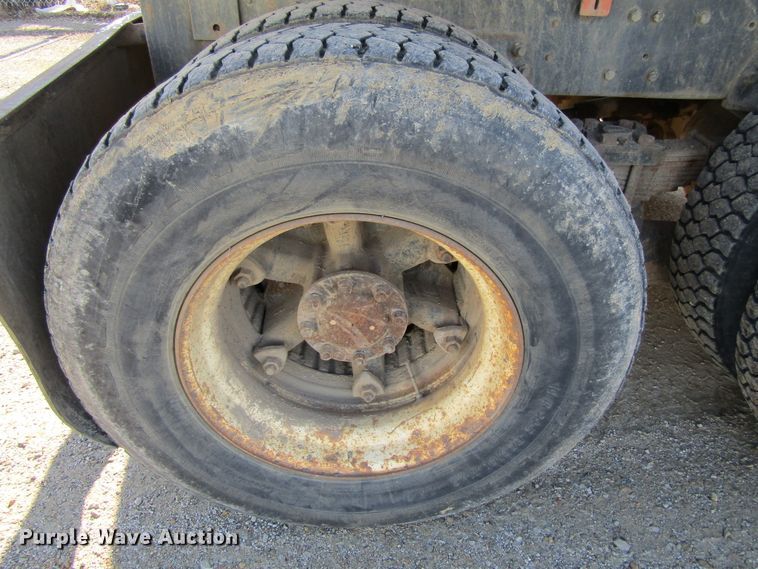 image for item GC9782 1996 Ford L8000  sewer jetter truck