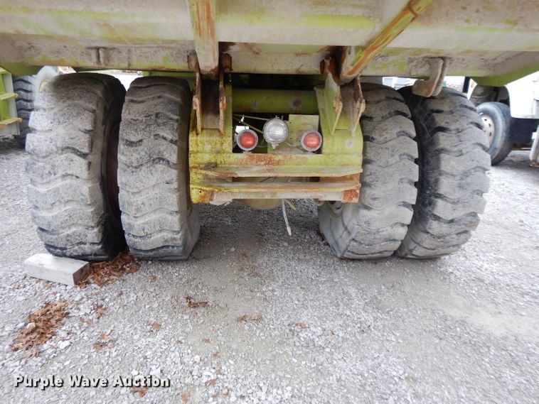 image for item GH9045 1980 Euclid 215FD  haul truck