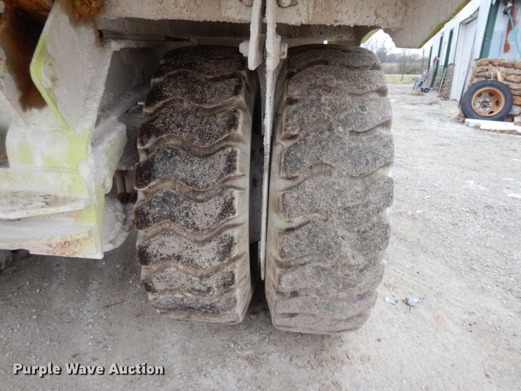 image for item GH9047 1979 Euclid 215FD  haul truck