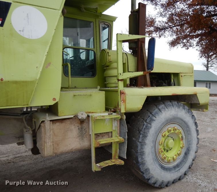 image for item GH9048 1979 Euclid 215FD haul truck