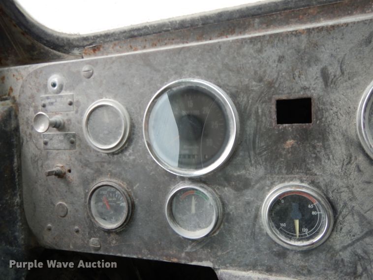 image for item GH9048 1979 Euclid 215FD haul truck