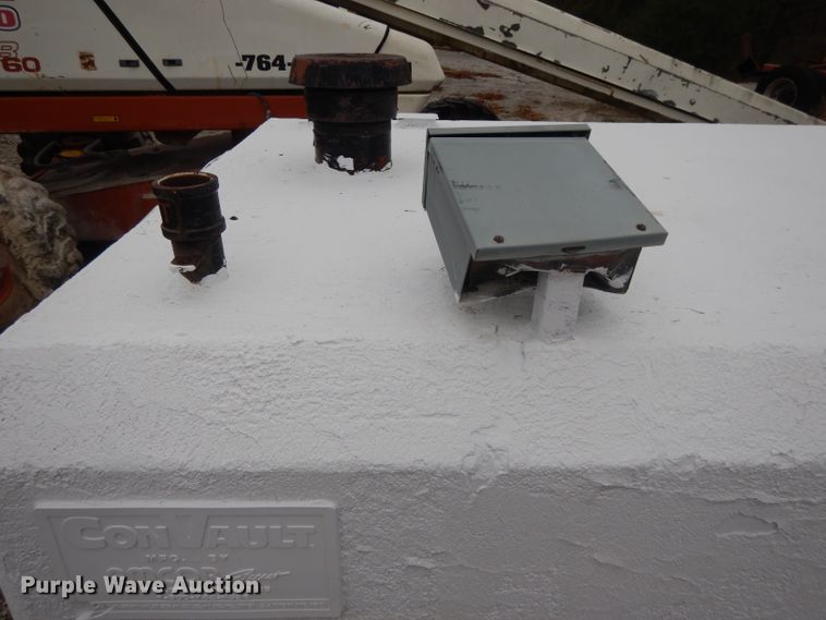 image for item GH9049 Con Vault fuel tank