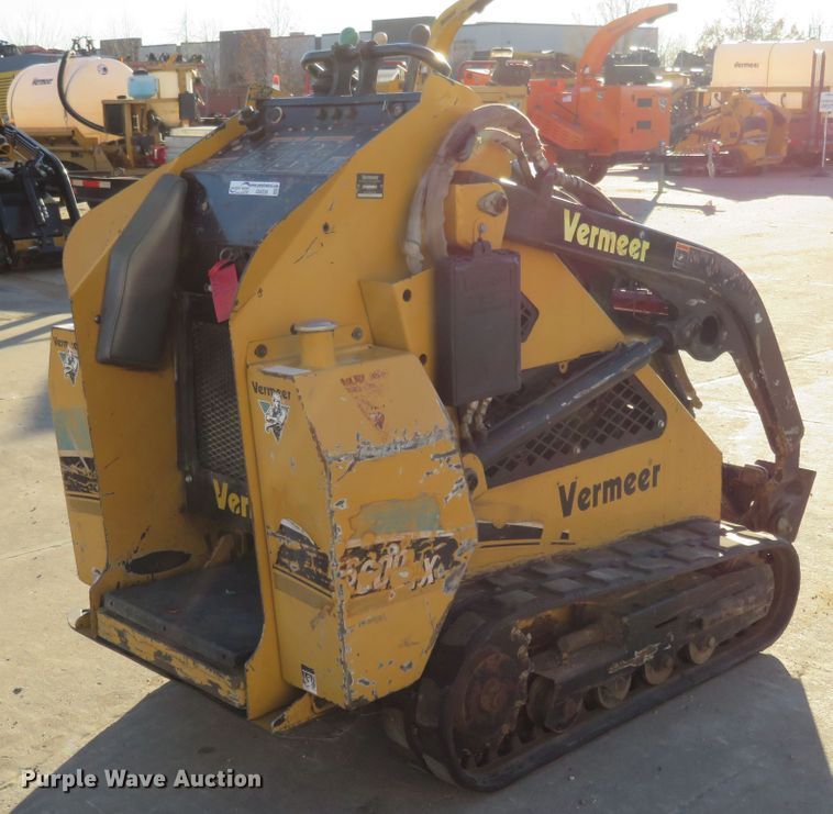 image for item GI9239 2005 Vermeer S600TX  compact utility loader