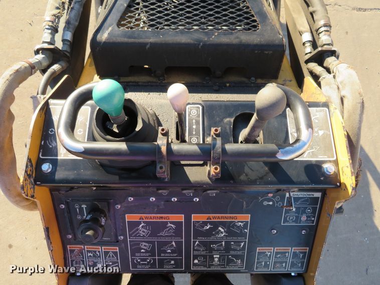 image for item GI9239 2005 Vermeer S600TX  compact utility loader