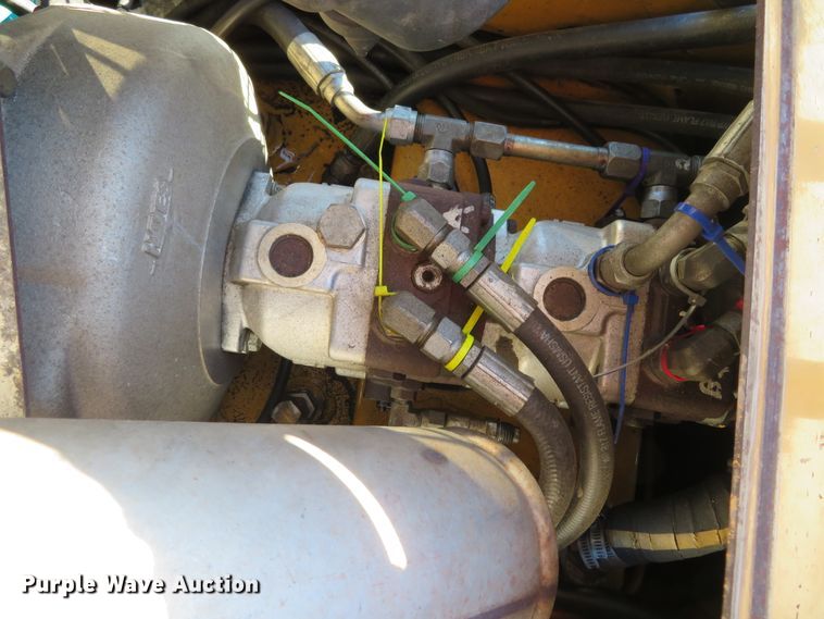 image for item GI9239 2005 Vermeer S600TX  compact utility loader