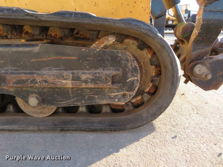 image for item GI9239 2005 Vermeer S600TX  compact utility loader