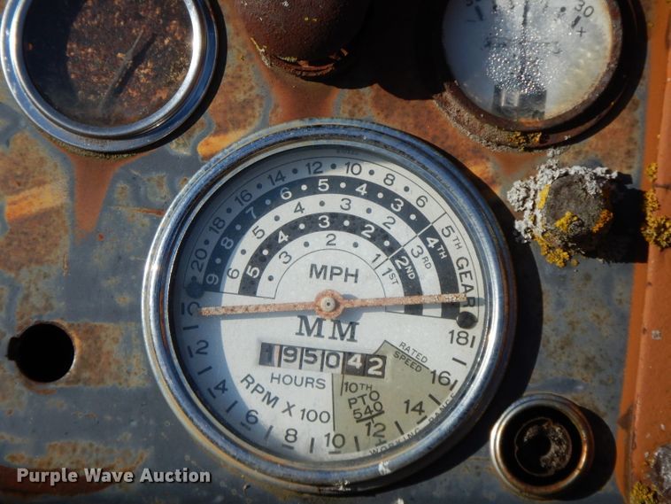 image for item GK9470 Minneapolis Moline G706  tractor