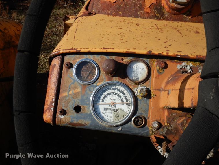 image for item GK9470 Minneapolis Moline G706  tractor